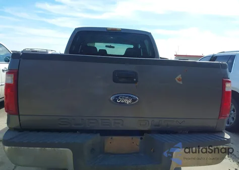 2009 Ford F-250 Fx4/King Ranch/Lariat/Xl/Xlt z USA, uszkodzony, nr VIN 1FTSW21539EB14474